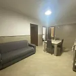아파트 Mara House
