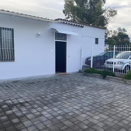 Mara House Помпеї