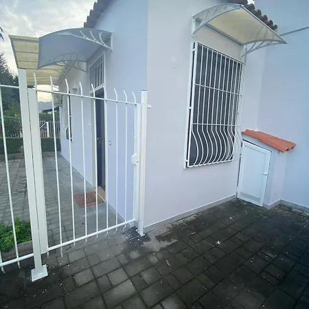 Mara House Апартаменти Помпеї